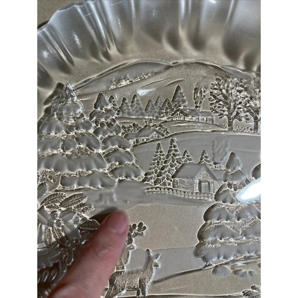 Mikasa Frosted Glass Serving Plate “Winter Dream” Deer/Cottage Scene Candy‎ Dish